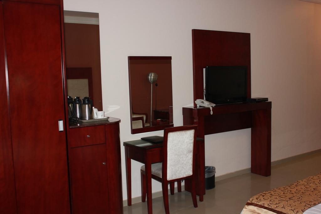 Nuzol Tala Hotel Khafji Luaran gambar